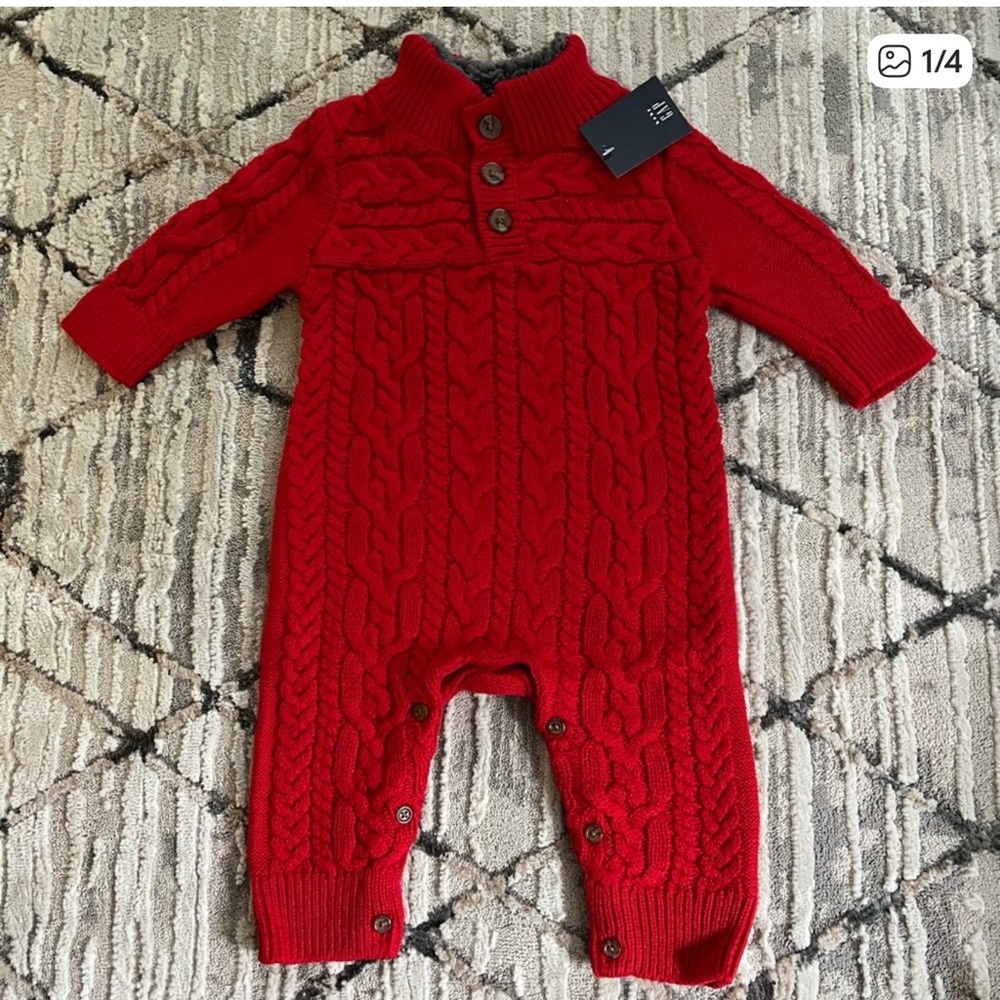 New Baby Gap Red Cable Knit Sweater
Romper, 3-6 Month